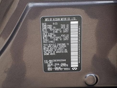 Used 2024 INFINITI QX80 Sensory AWD/4WD image 10