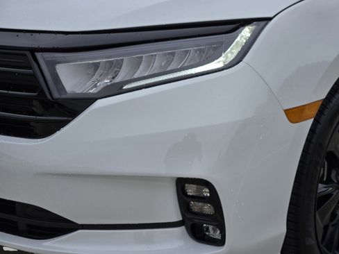 Certified 2024 Honda Odyssey Sport image 28