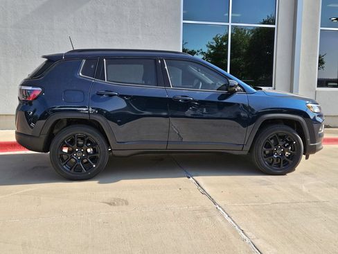 New 2026 Jeep Compass Latitude AWD/4WD image 2