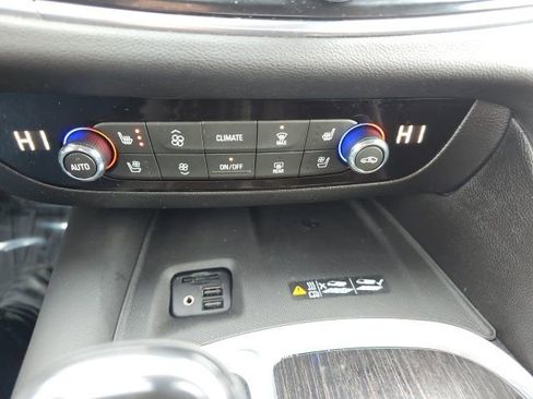 Used 2020 Buick Enclave Avenir w/ Avenir Technology Package image 21