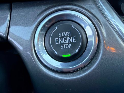 Used 2024 Chevrolet Trax ACTIV FWD image 25
