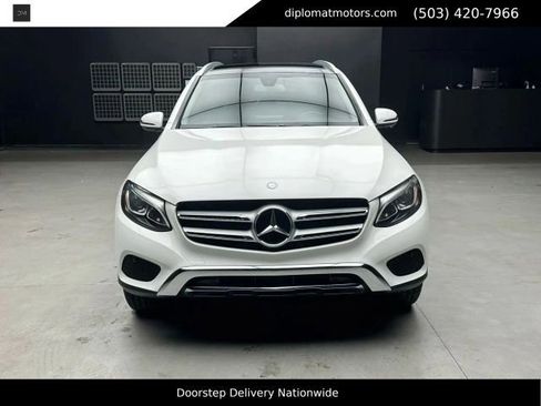 Used 2017 Mercedes-Benz GLC 300 4MATIC image 11
