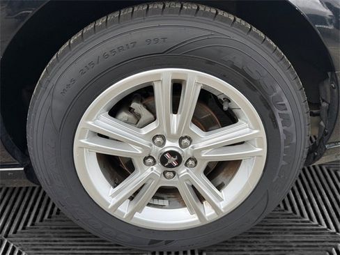 Used 2013 Ford Mustang Coupe image 27