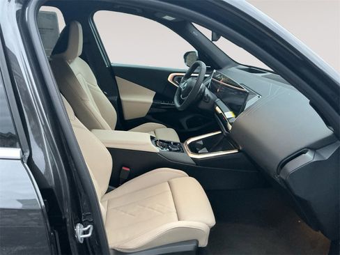 New 2026 BMW X3 xDrive30 w/ Premium Package image 15