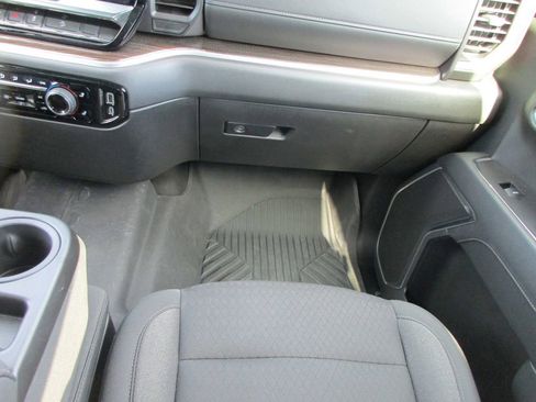 Used 2024 Chevrolet Silverado 1500 RST w/ Z71 Off-Road Package image 31