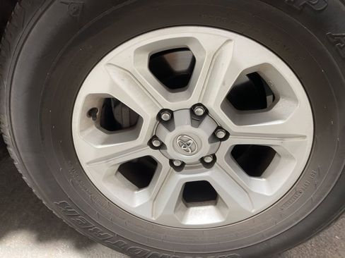 Used 2024 Toyota 4Runner SR5 image 41