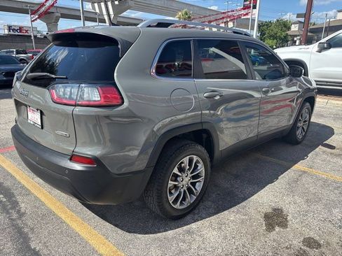 Used 2020 Jeep Cherokee Latitude Plus FWD image 6