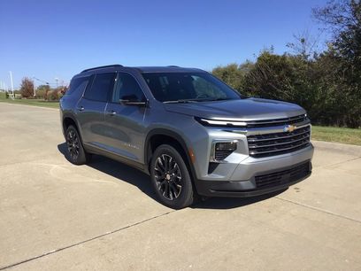 New 2026 Chevrolet Traverse LT w/ Sun and Wheel Package