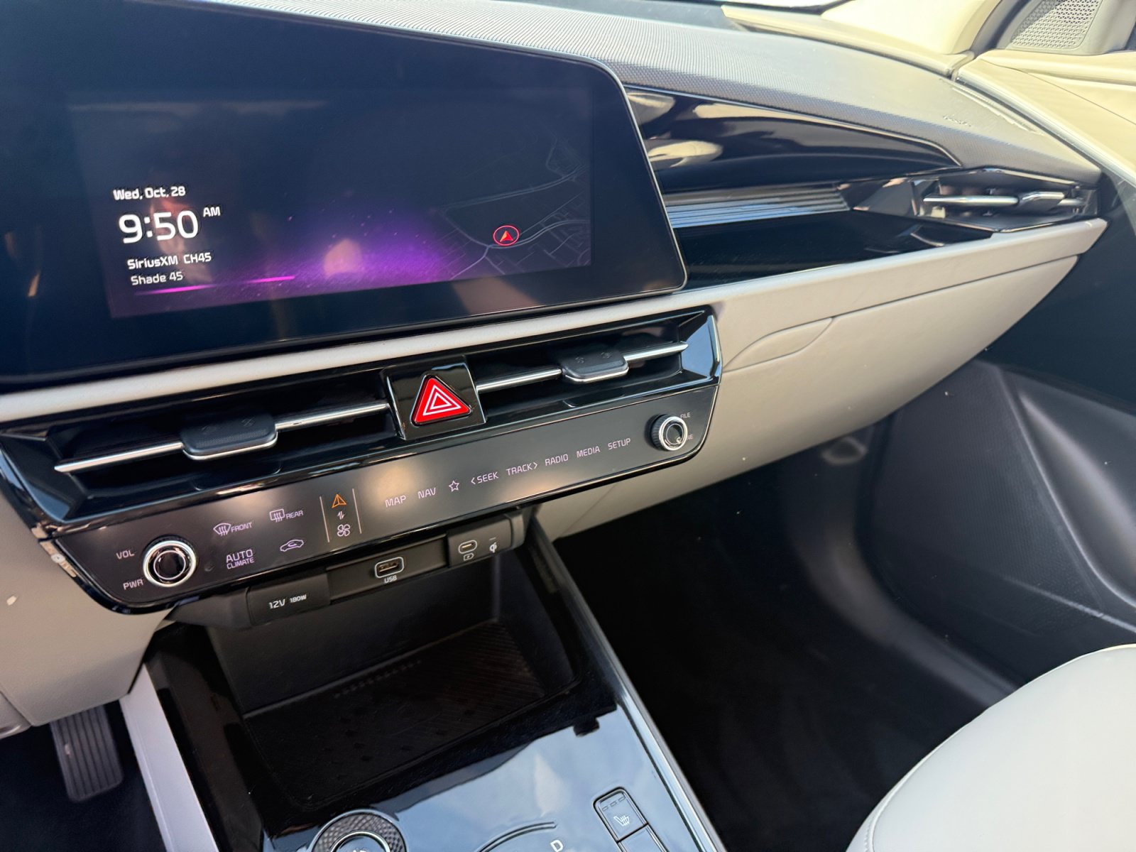 Used 2023 Kia Niro Wind FWD image 12