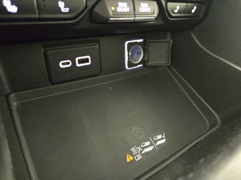 Used 2022 Chevrolet Tahoe RST w/ Luxury Package image 29