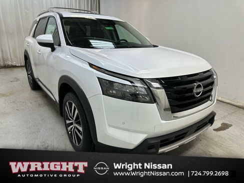 New 2025 Nissan Pathfinder Platinum image 1