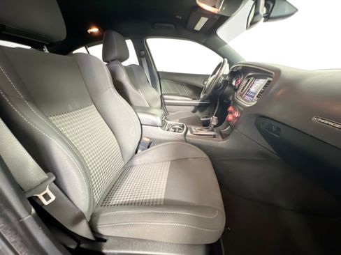 Used 2019 Dodge Charger GT w/ Performance Handling Group image 31