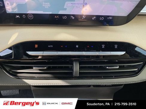 New 2026 Buick Enclave Preferred w/ Power Package AWD/4WD image 37