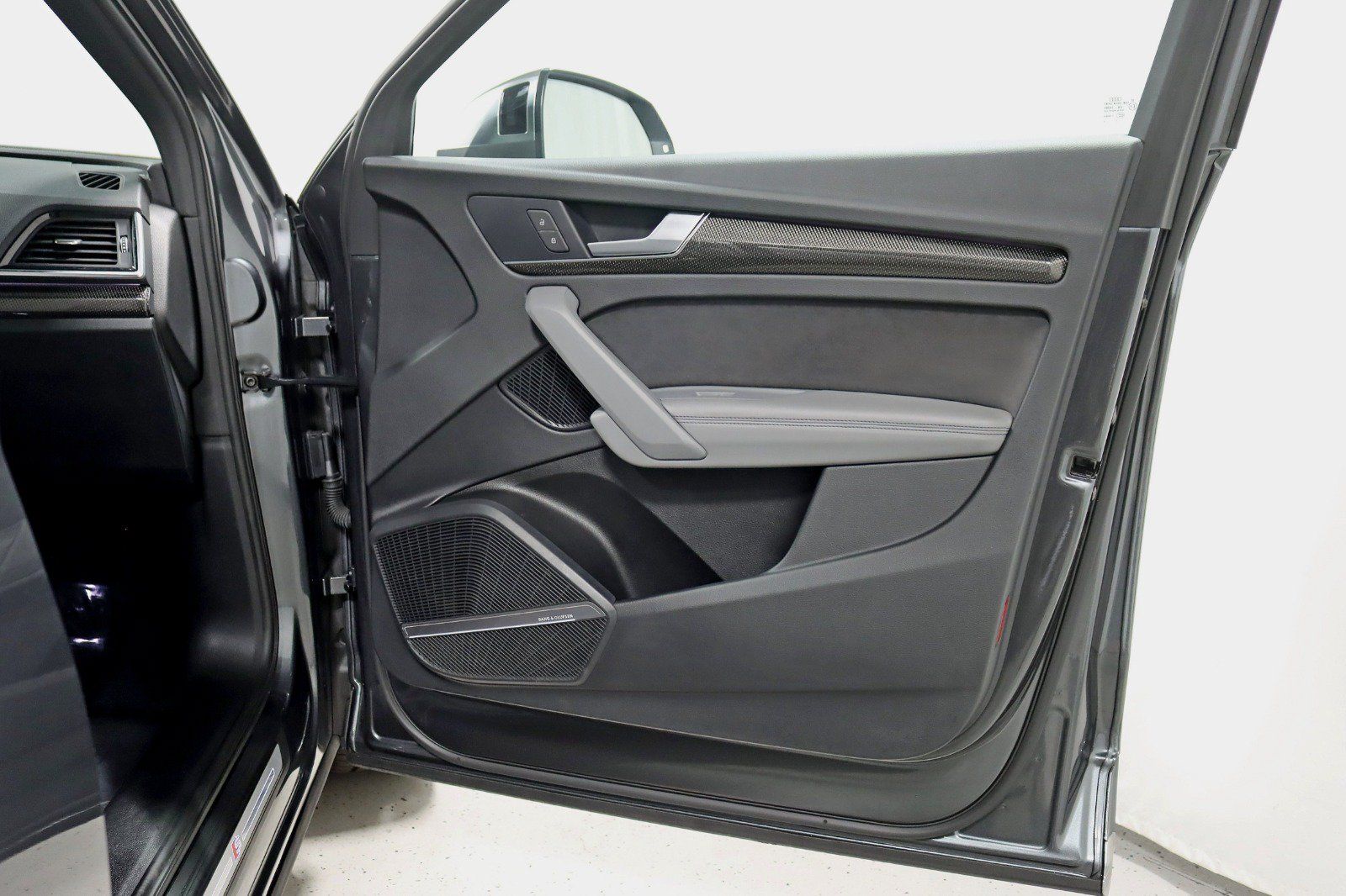 Used 2022 Audi SQ5 Prestige w/ Prestige Package AWD/4WD image 35