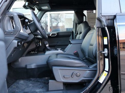 New 2025 Ford Bronco Outer Banks image 15