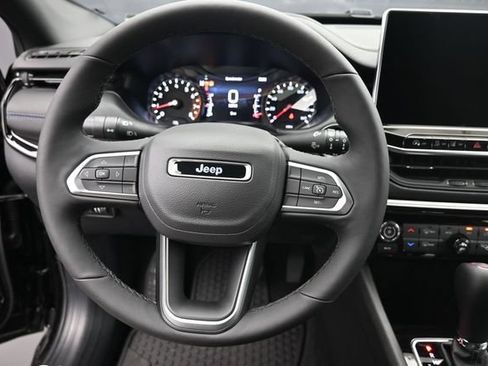 New 2026 Jeep Compass Latitude AWD/4WD image 9