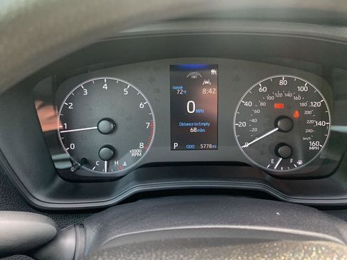 Used 2025 Toyota Corolla LE FWD image 26