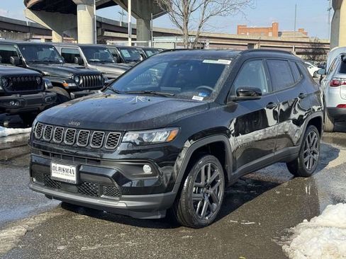 New 2026 Jeep Compass Latitude AWD/4WD image 5