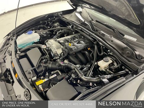 New 2026 MAZDA MX-5 Miata Club w/ Interior Package RWD image 36
