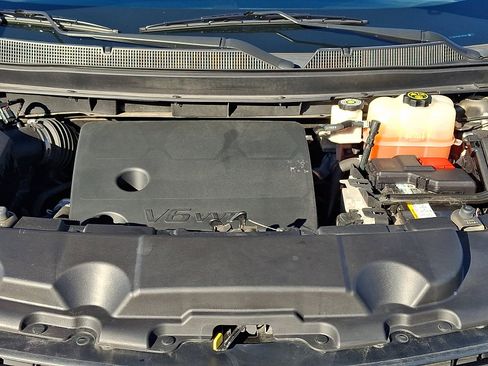 Used 2020 Chevrolet Traverse LT w/ LT Premium Package image 33