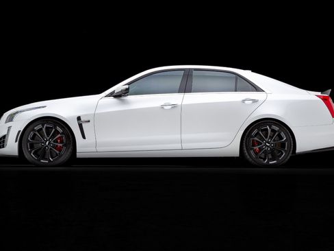 Used 2019 Cadillac CTS V w/ Carbon Fiber Package image 9