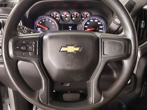 Used 2022 Chevrolet Silverado 1500 W/T w/ WT Value Package AWD/4WD image 3