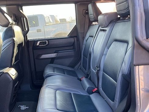 Used 2022 Ford Bronco Outer Banks w/ Sasquatch Package image 13