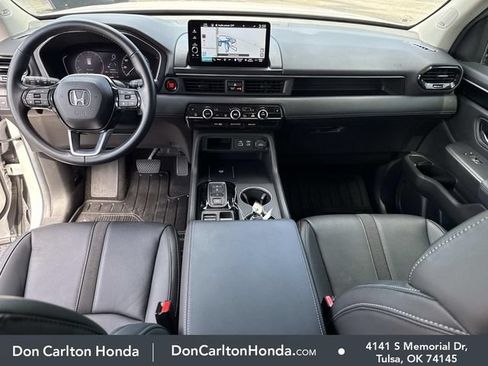 Used 2025 Honda Pilot Touring image 19