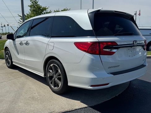 Used 2023 Honda Odyssey Elite image 5