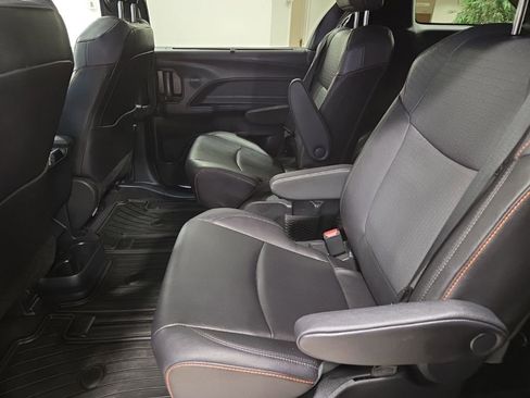 Used 2024 Toyota Sienna XSE w/ XSE Plus Package image 14