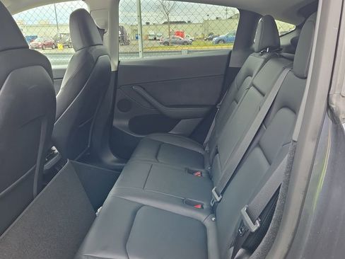 Used 2023 Tesla Model Y Long Range image 8