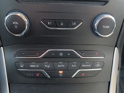 Used 2015 Ford Edge SEL w/ Equipment Group 201A image 19