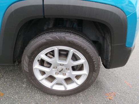 Used 2022 Jeep Renegade Latitude w/ Convenience Group image 29