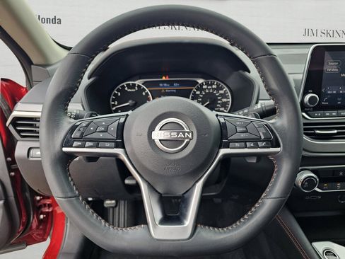 Used 2024 Nissan Altima 2.5 SR FWD image 19