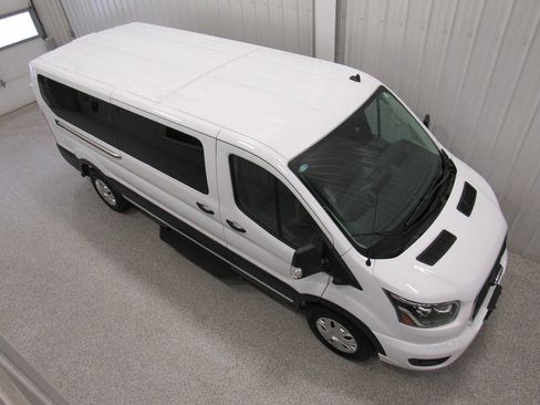 Used 2023 Ford Transit 350 XLT RWD image 5