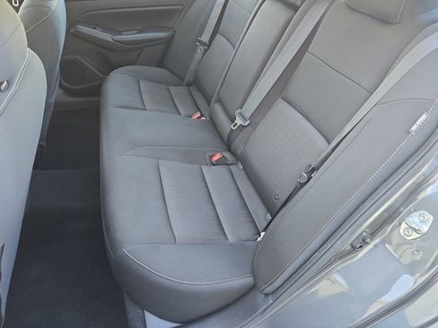 Used 2024 Nissan Altima 2.5 SV image 19