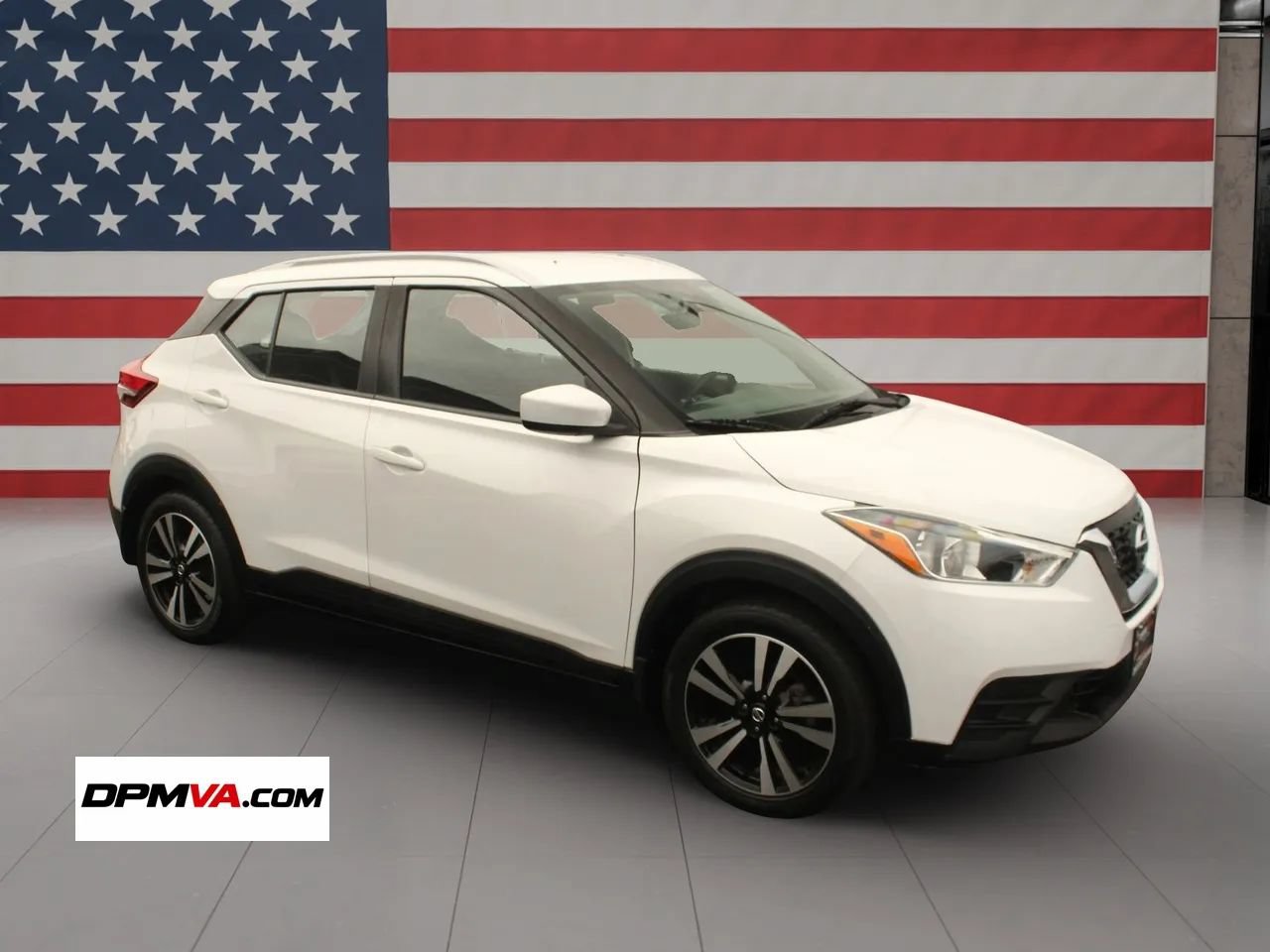 Used 2018 Nissan Kicks SV FWD image 11