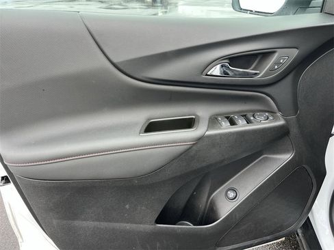 Certified 2024 Chevrolet Equinox RS image 22