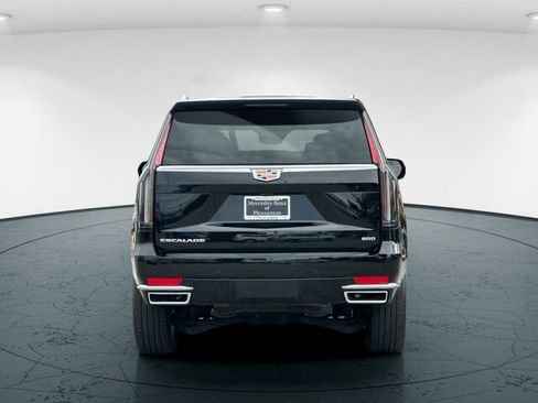 Used 2024 Cadillac Escalade Premium Luxury image 6