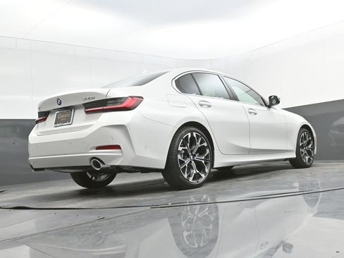 New 2026 BMW 330i Sedan w/ Premium Package RWD image 46