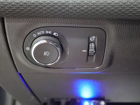 Used 2016 Chevrolet Cruze LT w/ Convenience Package FWD image 31