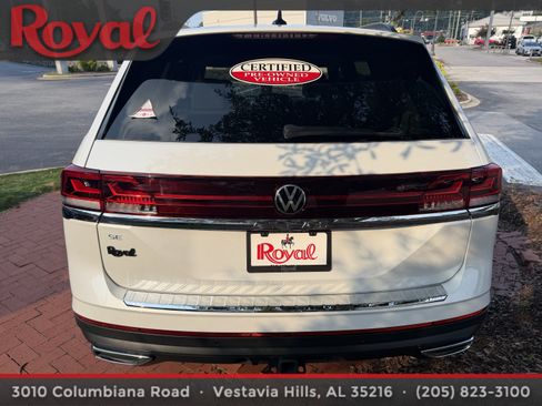 Certified 2026 Volkswagen Atlas SE w/ Panoramic Sunroof Package FWD image 3