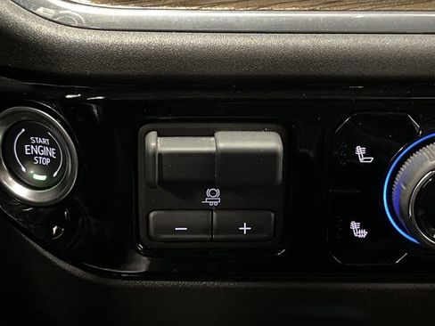 Used 2025 Chevrolet Silverado 1500 LT image 26