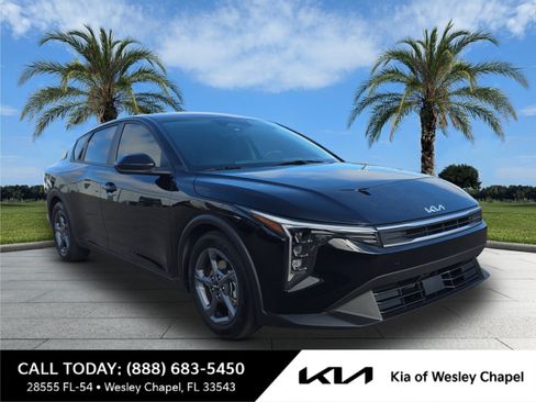 Certified 2025 Kia K4 FWD image 1