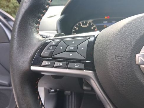 Used 2024 Nissan Altima 2.5 SR FWD image 17