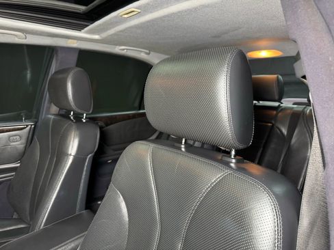 Used 2000 Mercedes-Benz E 55 AMG Sedan image 38