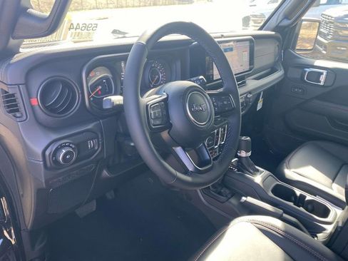 New 2026 Jeep Wrangler Unlimited Rubicon AWD/4WD image 17