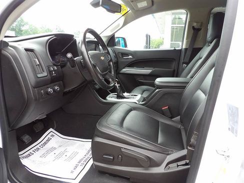Certified 2022 Chevrolet Colorado LT w/ Luxury Package AWD/4WD image 16