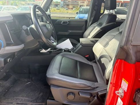 Used 2023 Ford Bronco Black Diamond w/ Sasquatch Package AWD/4WD image 6