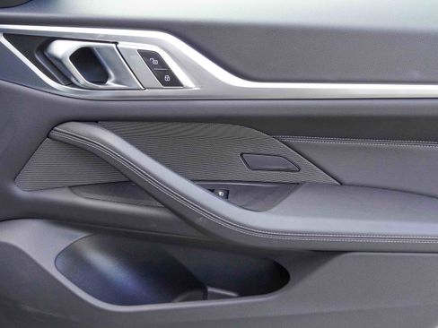 Certified 2025 BMW 430i w/ Premium Package image 31